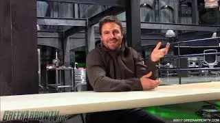 Stephen Amell on OTA vs. the Newbies | Arrow Season 6 on Set