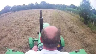 John Deere 3130 Heu schwaden
