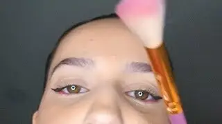 ASMR | Fazendo massagem facial em você. 💜✨ Dia de SPA ✨