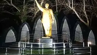 ysr statue in vizag central park.....