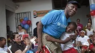 UNICEF Goodwill Ambassador Danny Glover's visit highlights children's rights in Colombia