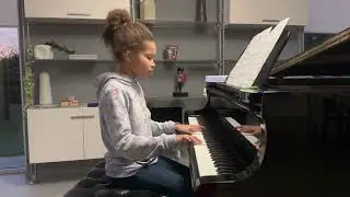 Aupianobystephanie… Axelle A… Forrest de Soprano
