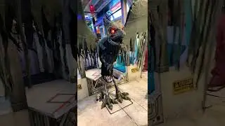 SPIRIT HALLOWEEN STORE ANIMATRONIC SCARY CROW