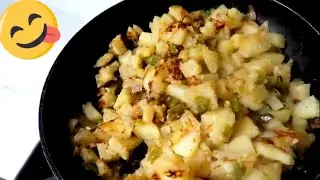 PAPAS AHOGADAS CON CEBOLLA Y PIMIENTO MOR&Oacute;N