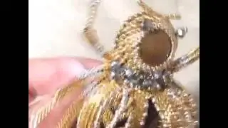 Брошь Золотой жук