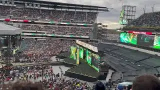 WrestleMania XL 40 Night 1 Lincoln Financial Field Philly crowd before show starts 2024.04.06