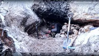 Строительство укрытия в суровом зимнем холоде | Настоящий бушкрафт в дикой природе