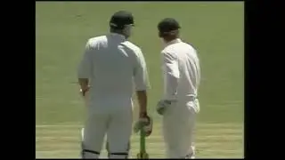 Dean Jones batting Vs India, 1st innings 4th Test Adelaide 1991-92 Test Series 