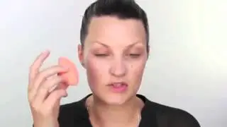 Спонж для нанесения тональной основы Miracle Complexion Sponge 01426