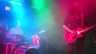 Born To Hula [Kyuss / QOTSA] - Lions of the Tone Age 2025.04.11 Liar's Club Chicago