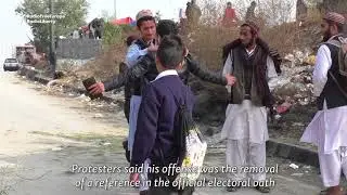 Pakistani Religious Group's Protest Brings Traffic Chaos