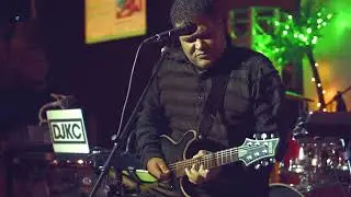 Ralph Conde  live Close up  Solo