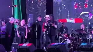 Los Van Van de Cuba en el Lawn Tenis 