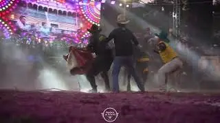 🩸🔥 Colgado del toro mientras segu&iacute;a reparando&hellip; video impactante🔥🩸