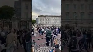 Palace Walk London Buckingham Palace Front Gate England