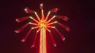 FLY OVER Kettenkarussell auf dem Rostocker Weihnachtsrummel 2025