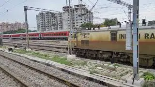 2 hrs late running DURONTO entering SECUNDERABAD | 12286 NZM - SC Duronto led by LALAGUDA WAP-7 #scr