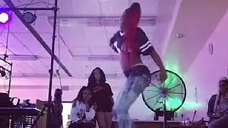 DaWarZone Queen Fee Fee Hiproll vibing
