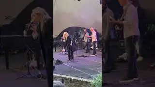 Dri3man ( Ferry van Leeuwen, Lo van Gorp en Nick Bult) met Marlayne Sahupala in het Cabrio in Soest