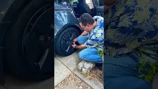 Remove Wheel Covers Tesla Model 3 18&rdquo; Aero