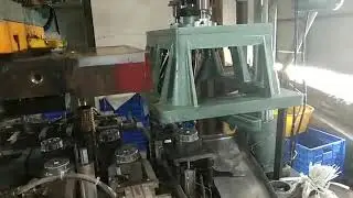 electrical motor fan cover double cavity progressive stamping die