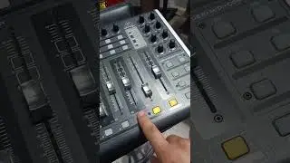 Behringer X Touch Compact Second
