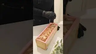 The making of swirl soap #soapmaking #coldprocesssoap