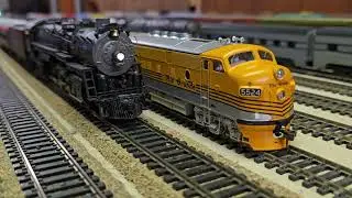 Santa Fe Chief Passing Rio Grande Zephyr, Zane Trace National Trails Model Railroad 8/26/25