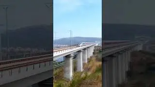 The CR450, world's fastest high-speed train, undergoing pre-service testing on the Wuhan-Yichang🚄