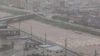 Japan Rivers bursts and flooding! Typhoon Talas hits Tokyo