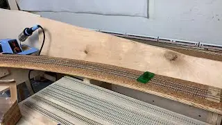 MODELLEISENBAHN Spur N LIVE im Bau - Gleise verlegen #Bimmbaut