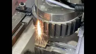 Capacitor discharge pulse generator