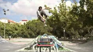 Skateboard Furniture in www.skate-home.com 2.mpg