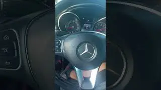 2017 Mercedes-Benz C300 (C-Class) Startup, horn and turn signals