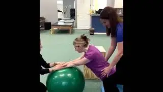 EARLY SIGNS of ALS in FEMALES STORIES - 2023 | First Lou Gehrigs Symptoms | Hand Muscle Twitching