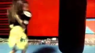 Najmłodsza fighterka MONGKOM