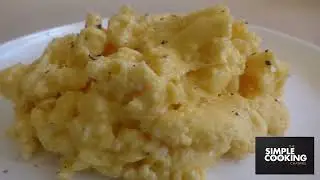 HOMEMADE CHEESY SCRAMBLED EGGS RECIPE