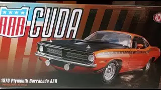 Plymouth Barracuda AAR c 1970 orange / black 1:18