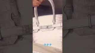 What&rsquo;s the rarest Birkin? #HermesBirkin #BirkinCollector #HimalayanBirkin  #HimalayanDiamondBirkin
