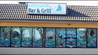 Riverside Bar & Grill