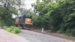 CSX 4050 Leads CSX manifest On the CSX Indy Line Beautiful Hybrid K5LA 