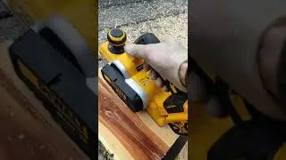 Dewalt planer DCP580 cordless brushless 20V in action