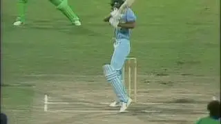 22 Year Old Azhar destroying Pakistan with his classic macth winning 93 run performance