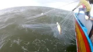 Net Fishing In Rough Weather | Mahasagar Fishing | Ibrahim Hyderi