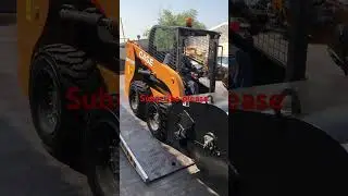 New case offloading anyone need a job for Heavy and small tractors 🚜 inbox me around dubai.