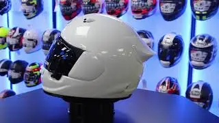 Arai Quantic Motorcycle Helmet (Diamond White)