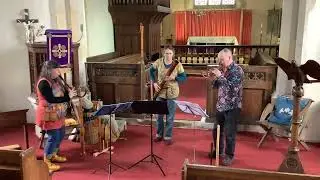 Crumhorns! Volte played by The New Cambridge Waits