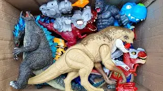Hunting Distortus Rex, Mosasaurus, T-Rex, Indominus Rex, Velociraptor, Shark, Dragon and more