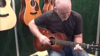 ROZAWOOD Terz Guitar played by Paul O'Brien - Musikmesse 2013
