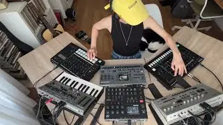 Gamma Vibes &ndash; Live Hardware Techno Set | Deep Percussive Grooves